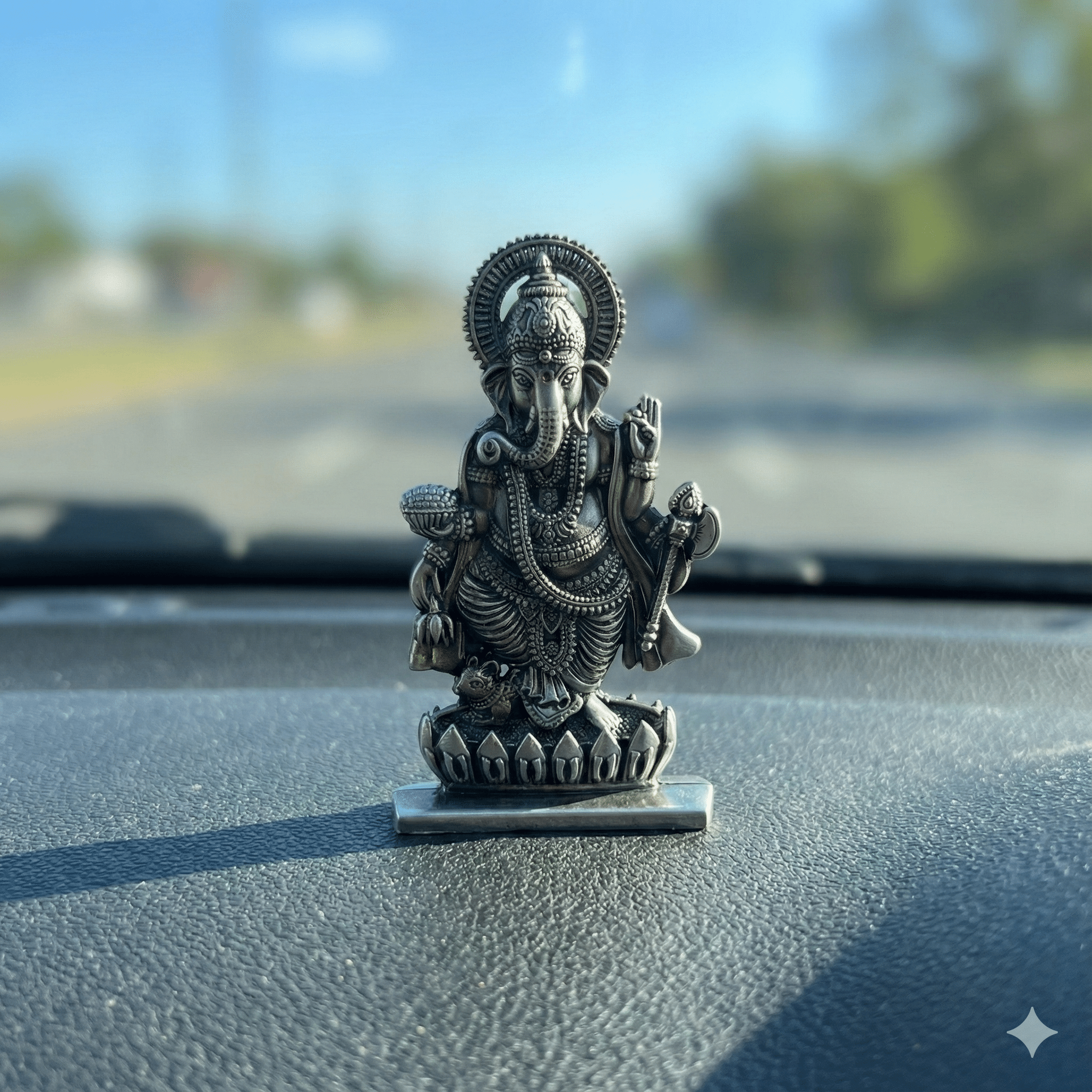 Elegant Metal Ganesha Idol – Home, Office & Dashboard